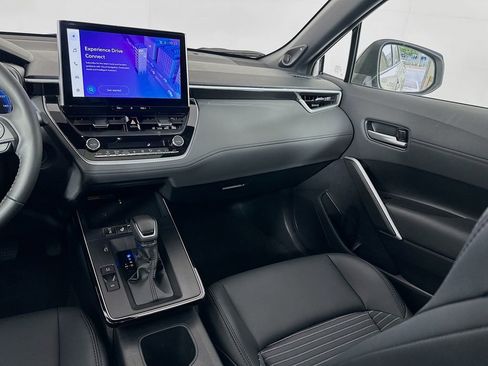 Used 2026 Toyota Corolla Cross XSE w/ Convenience Package image 24