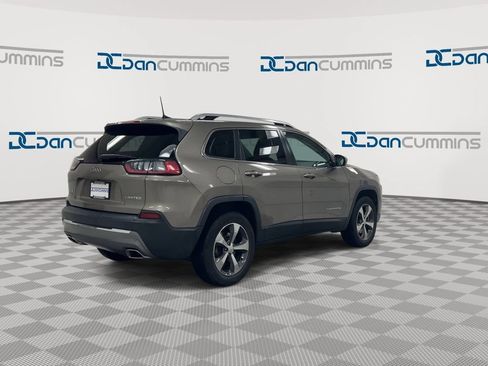 Used 2019 Jeep Cherokee Limited AWD/4WD image 8