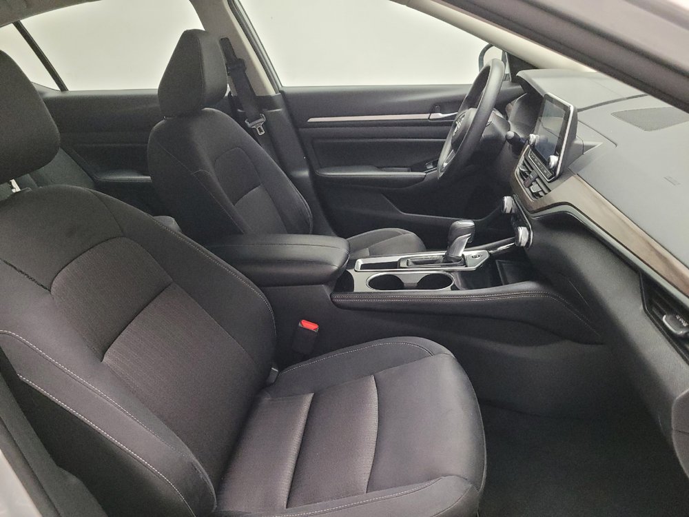 Used 2023 Nissan Altima 2.5 SV FWD image 21