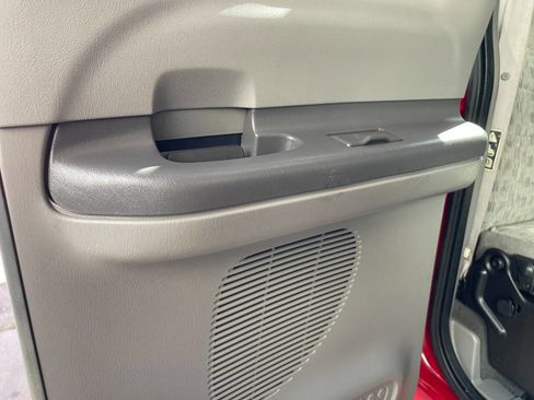 Used 2000 Ford F250 XLT image 21