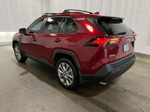 Used 2023 Toyota RAV4 XLE Premium FWD image 6
