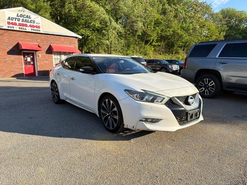 Used 2016 Nissan Maxima SR FWD image 3