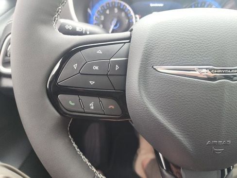 New 2026 Chrysler Pacifica Select w/ S Appearance Package image 13