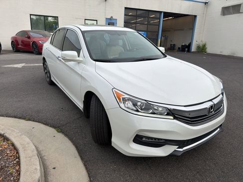 Used 2016 Honda Accord EX-L image 12