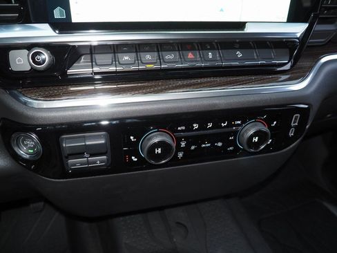 New 2025 Chevrolet Silverado 1500 LT w/ Z71 Off-Road Package image 10