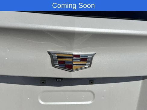 Used 2020 Cadillac XT4 Premium Luxury w/ Cold Weather Package image 11
