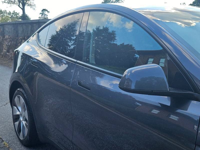 Used 2023 Tesla Model Y Long Range AWD/4WD image 21