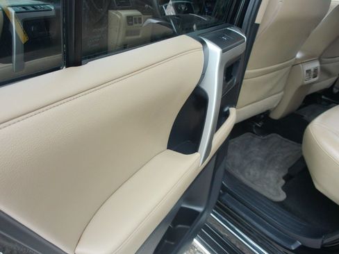 Used 2010 Toyota 4Runner SR5 RWD image 25