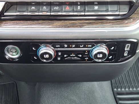 Used 2023 GMC Sierra 1500 Elevation image 16