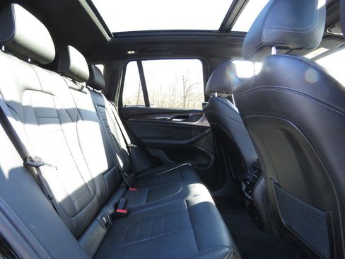 Used 2018 BMW X3 xDrive30i AWD/4WD image 16