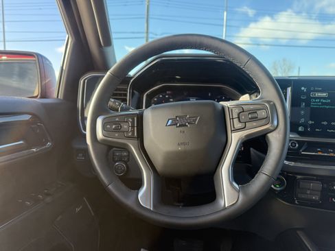 Used 2024 Chevrolet Silverado 1500 LT Trail Boss w/ LT Trail Boss Premium Package image 15