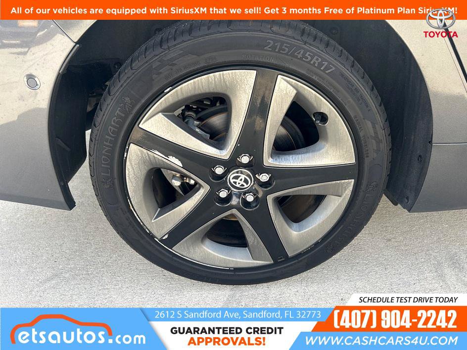 Used 2022 Toyota Prius Limited FWD image 21