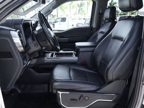 Used 2023 Ford F350 Lariat w/ Tow Technology Package image 13