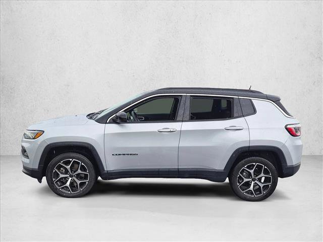 Used 2025 Jeep Compass Limited AWD/4WD image 8