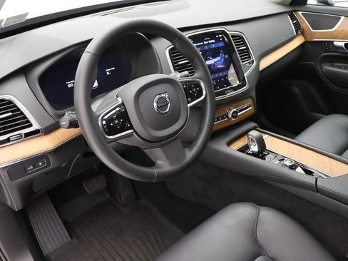 Used 2024 Volvo XC90 T8 Plus w/ Protection Package Premier image 12