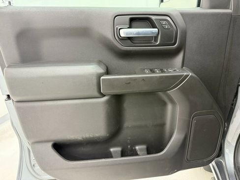 Used 2020 Chevrolet Silverado 1500 Custom w/ Custom Value Package image 28