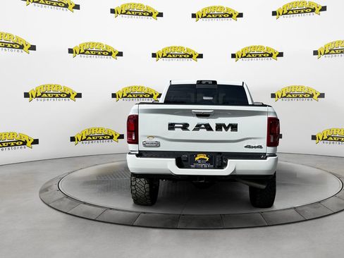 New 2025 RAM 2500 Limited AWD/4WD image 4