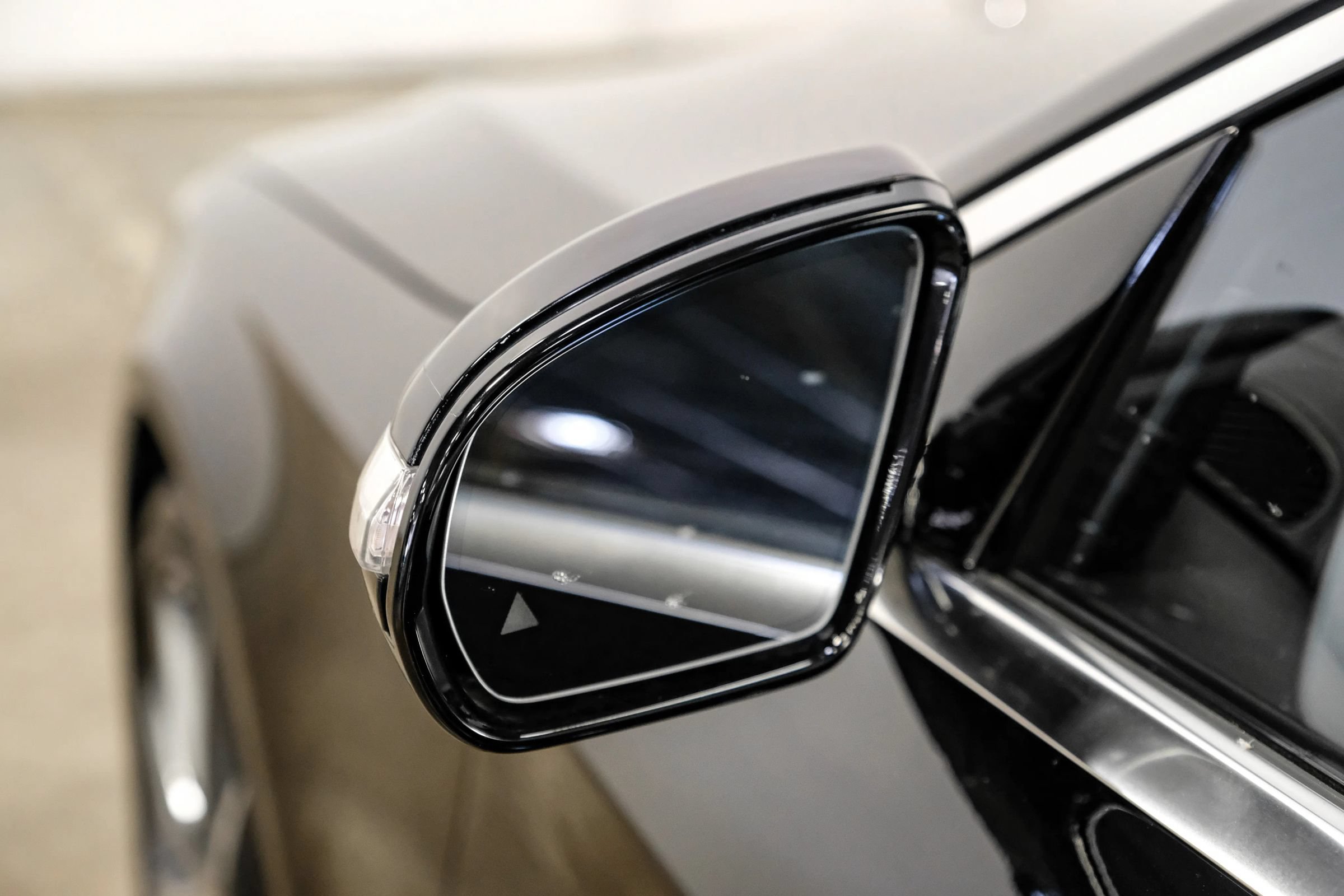 Used 2020 Mercedes-Benz S 560 Sedan image 38
