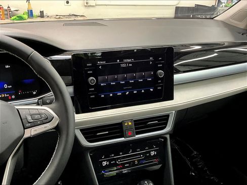 New 2026 Volkswagen Taos SE AWD/4WD image 7