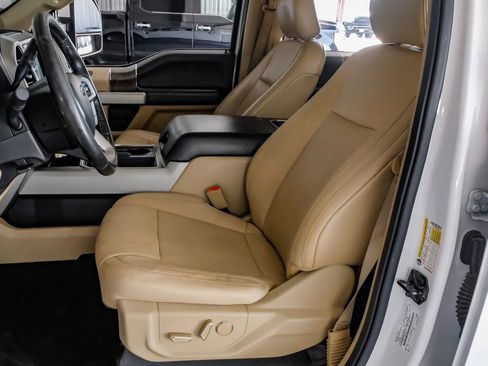 Used 2019 Ford F250 Lariat w/ Lariat Value Package image 29