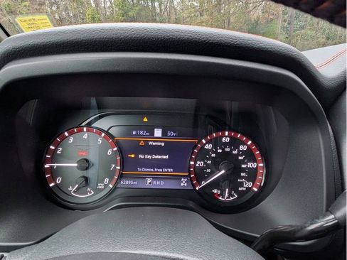 Used 2022 Nissan Titan PRO-4X image 16