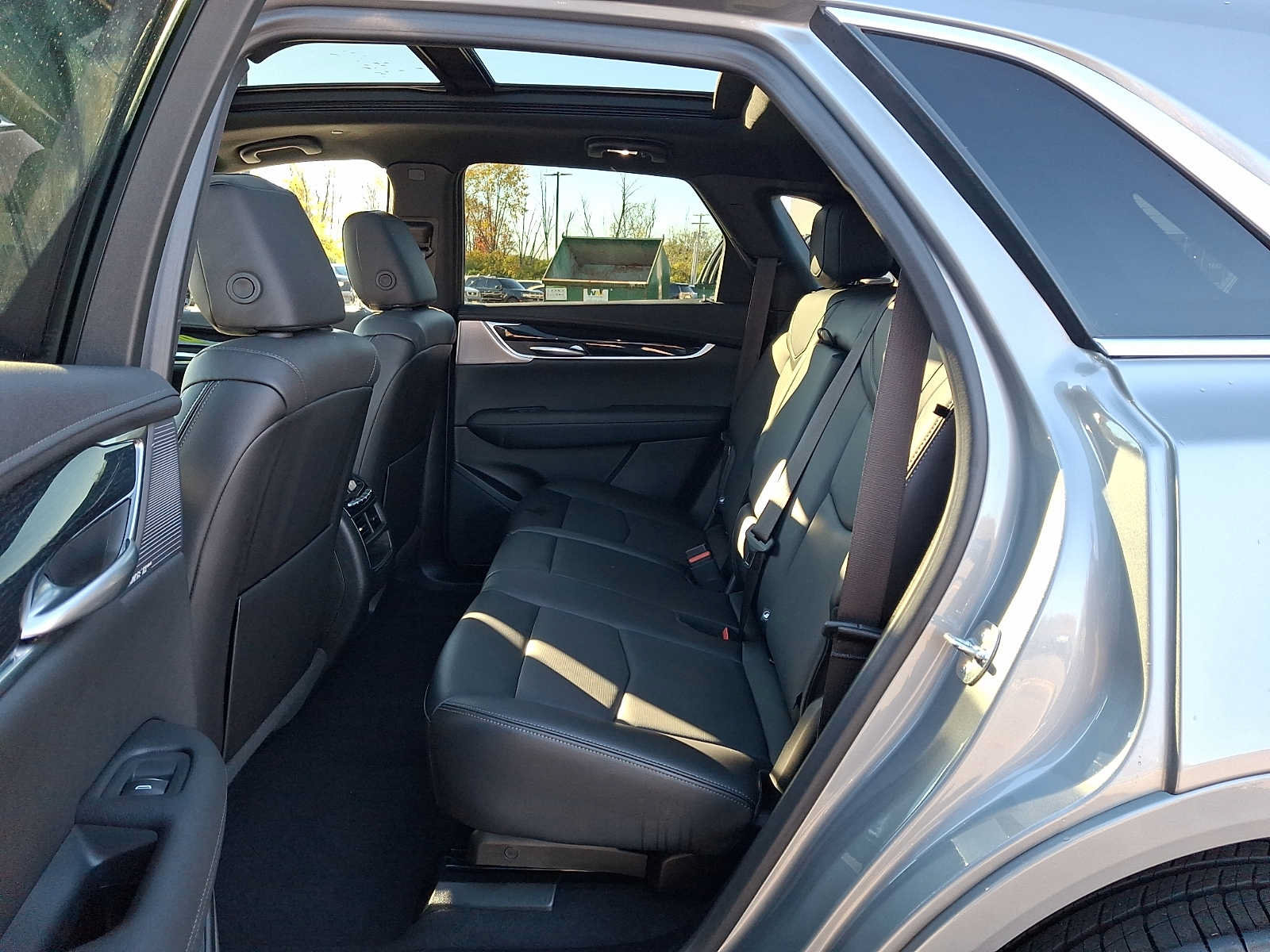Used 2026 Cadillac XT5 Premium Luxury w/ Driver Assist Package AWD/4WD image 10