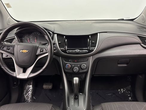Used 2019 Chevrolet Trax LT w/ LT Convenience Package image 26