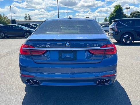 Used 2017 BMW ALPINA B7 xDrive AWD/4WD image 10