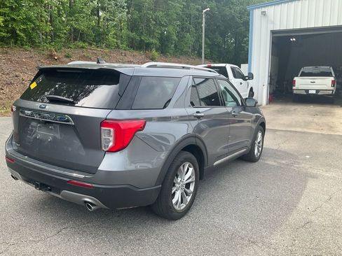 Used 2021 Ford Explorer Limited w/ Equipment Group 301A RWD image 5
