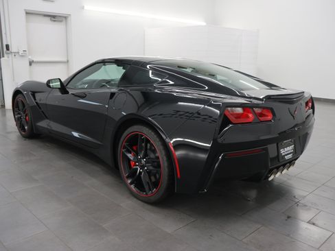 Used 2019 Chevrolet Corvette Stingray Coupe w/ Carbon Flash Badge Package RWD image 6