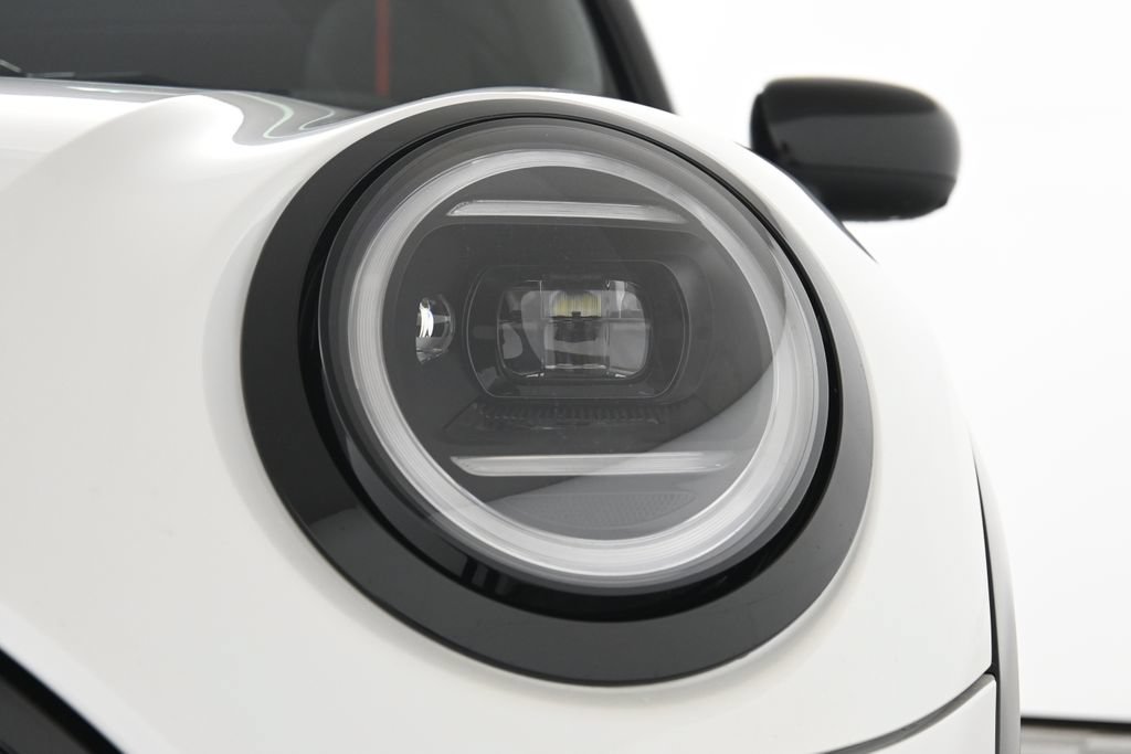 Used 2026 MINI Cooper S FWD image 11