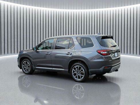 Certified 2025 Honda Pilot EX-L image 8