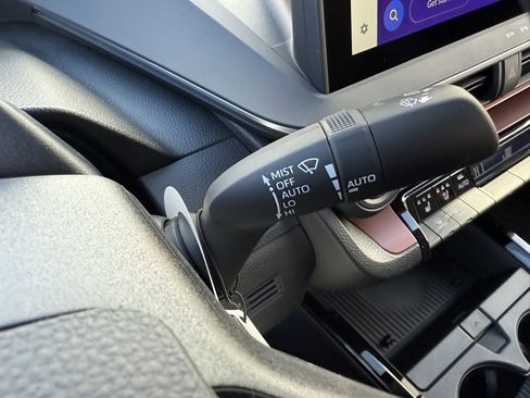 New 2026 Toyota Prius Plug-In Hybrid image 28