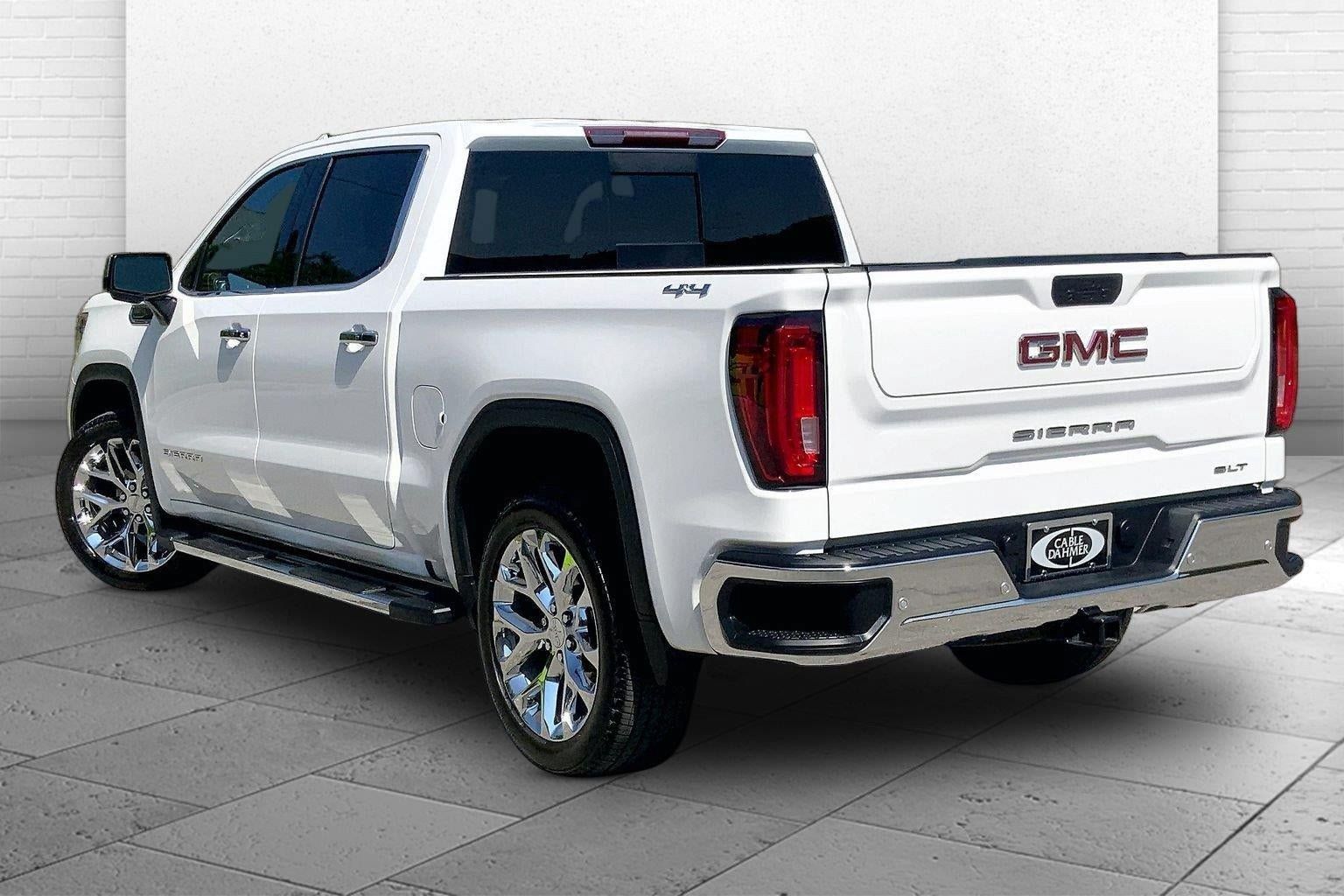 Used 2019 GMC Sierra 1500 SLT w/ SLT Premium Plus Package AWD/4WD image 11