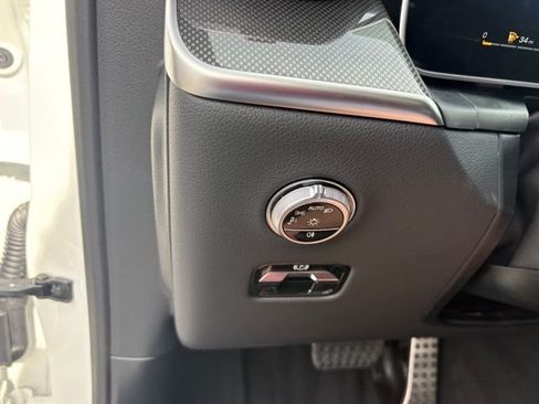 New 2026 Mercedes-Benz GLC 43 AMG 4MATIC image 18