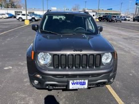 Used 2018 Jeep Renegade Sport w/ Power & Air Group image 2