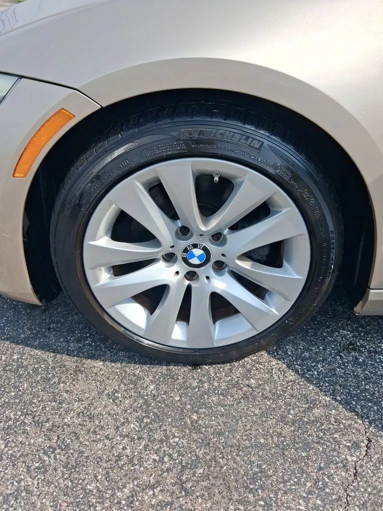 Used 2012 BMW 328i Convertible RWD image 18
