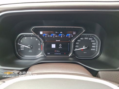 Certified 2021 GMC Yukon Denali w/ Denali Premium Package AWD/4WD image 16