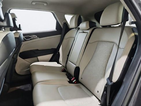 Certified 2024 Kia Sportage EX FWD image 21