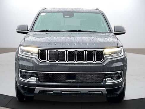 Used 2022 Jeep Wagoneer Series III image 3