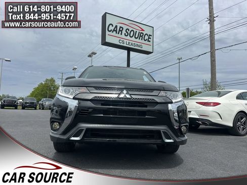 Used 2019 Mitsubishi Outlander LE AWD/4WD image 2
