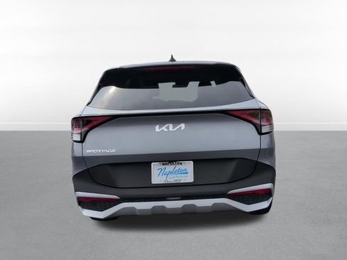 Used 2025 Kia Sportage LX image 7