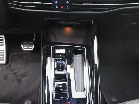 New 2026 Volkswagen GTI SE FWD image 13