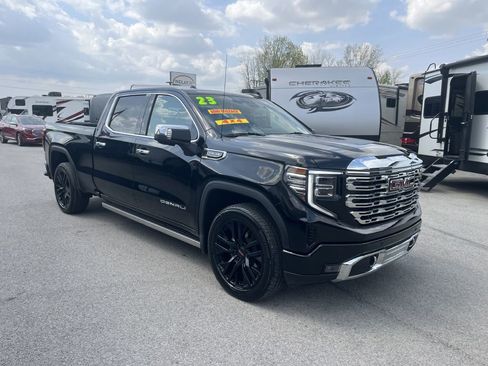 Used 2023 GMC Sierra 1500 Denali w/ Denali Reserve Package AWD/4WD image 1