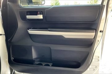 Used 2021 Toyota Tundra SR5 AWD/4WD image 9
