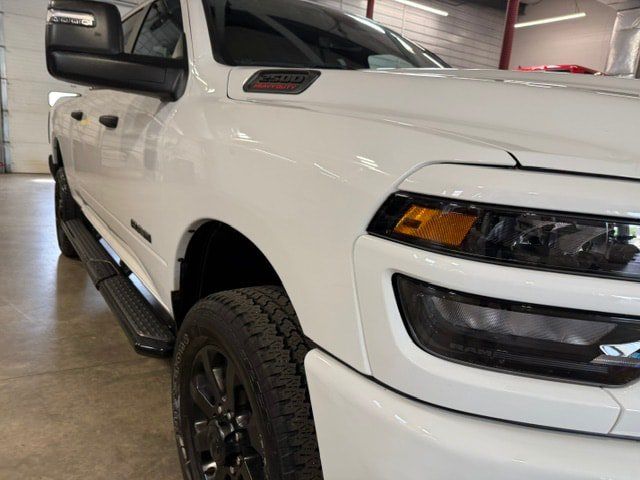 Used 2025 RAM 2500 Big Horn AWD/4WD image 3