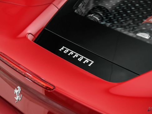 Used 2017 Ferrari 488 GTB RWD image 18
