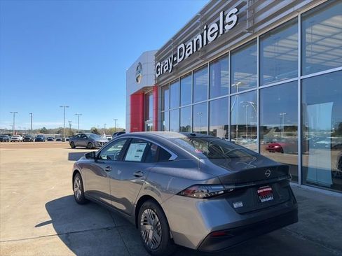 New 2026 Nissan Sentra SV image 2