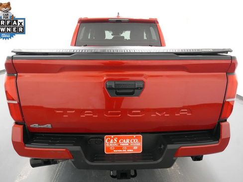 Used 2024 Toyota Tacoma TRD Sport AWD/4WD image 7