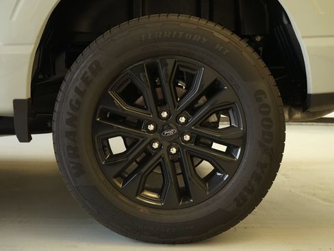 Used 2026 Ford F150 XLT w/ Equipment Group 302A MID RWD image 28